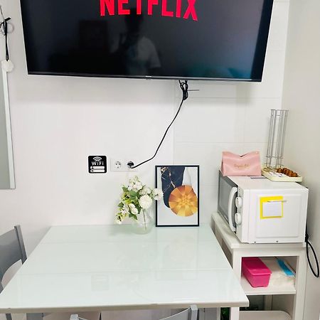 Acogedor Apartamento Usera Appartement Madrid Buitenkant foto