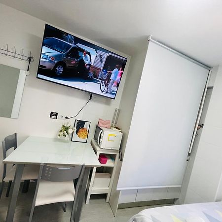 Acogedor Apartamento Usera Appartement Madrid Buitenkant foto